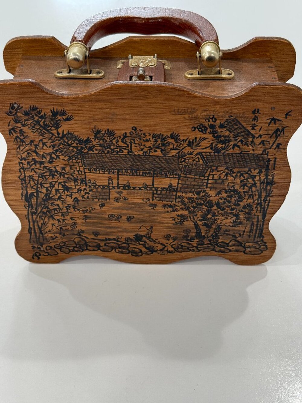 Mr Ernest Made in Hong Kong Simon Box Bag Wooden Carved Vintage 60's
